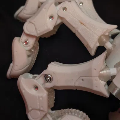 Bàn Tay Cyberpunk Có Khớp Tạo Dáng (Poseable Cyberpunk Hand)