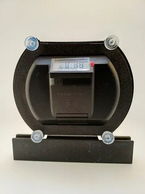 SwapMate – giá đỡ suction cup cho đĩa đỗ xe điện tử ParkLite - Image 3