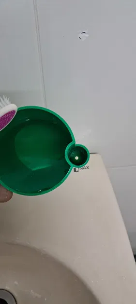 Ly đựng nước kèm ngăn để bàn chải đánh răng - Image 1