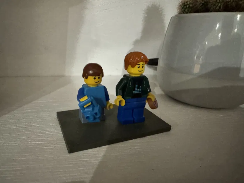 Giá đỡ Minifigure LEGO (LEGO Minifigure Stand) - Image 1