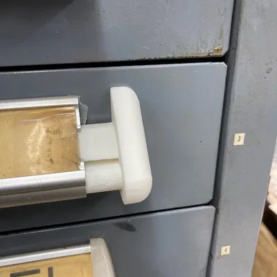 Nắp chụp đầu ngăn kéo Vidmar (Vidmar Drawer Endcap)