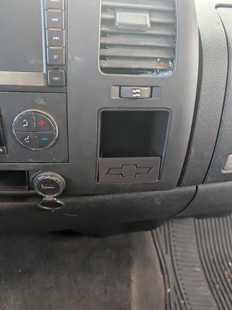 Ly taplo cho Silverado 2013 (Dash Cup) - Image 4