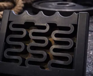 Strength Trainer – Dụng cụ kiểm tra độ bền - Image 1