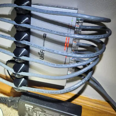 TPU Cable Cradle (Giá đỡ/kẹp cáp TPU dạng vòm)