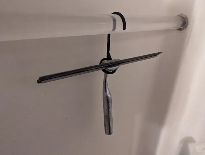 Squeegee Loop - Image 4