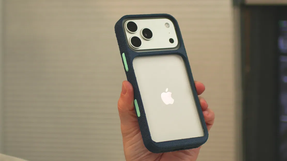 Ốp Bumper iPhone 17 Pro Max 2 Vật Liệu (không IDEX) - Image 1