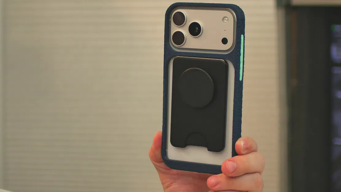 Ốp Bumper iPhone 17 Pro Max 2 Vật Liệu (không IDEX) - Image 3