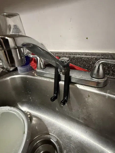 Giá treo Scrub Daddy (Holder/Swing) cho vòi nước - Image 3