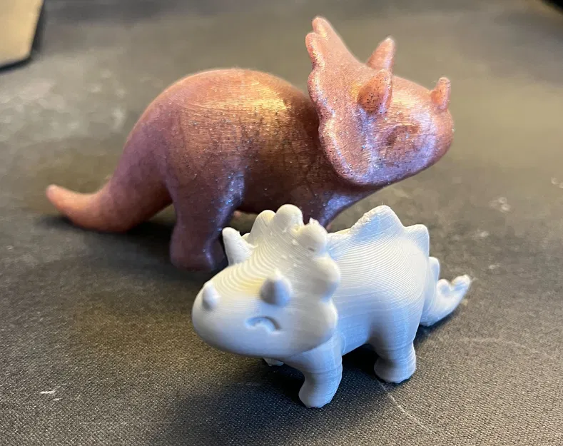 Đồ chơi khủng long Triceratops cách điệu dễ thương - Image 4