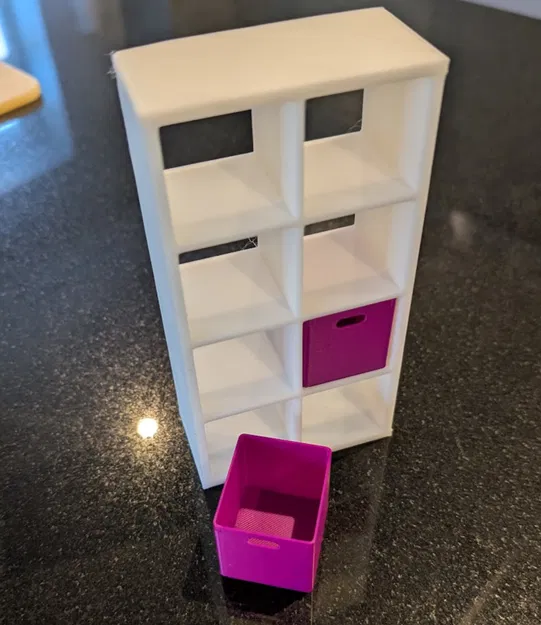 Nhà búp bê IKEA Kallax 4*2 (tỉ lệ ~1:20) kèm rổ - Image 1