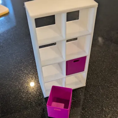 Nhà búp bê IKEA Kallax 4*2 (tỉ lệ ~1:20) kèm rổ