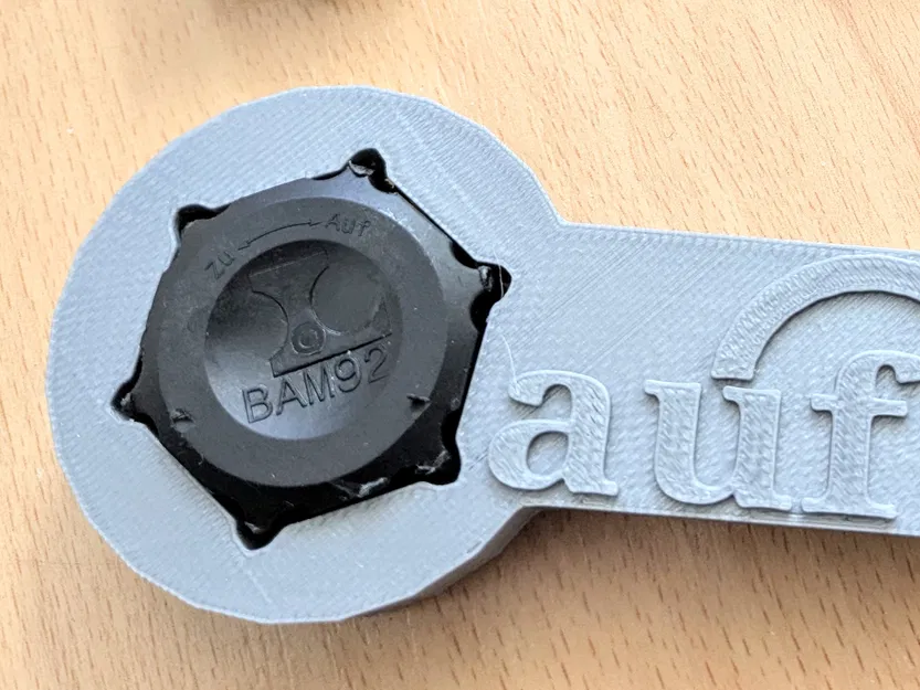 Dụng cụ mở nắp bình gas Camper RV 5 kg/11 kg (Gaskappe Schutzkappe) - Image 11