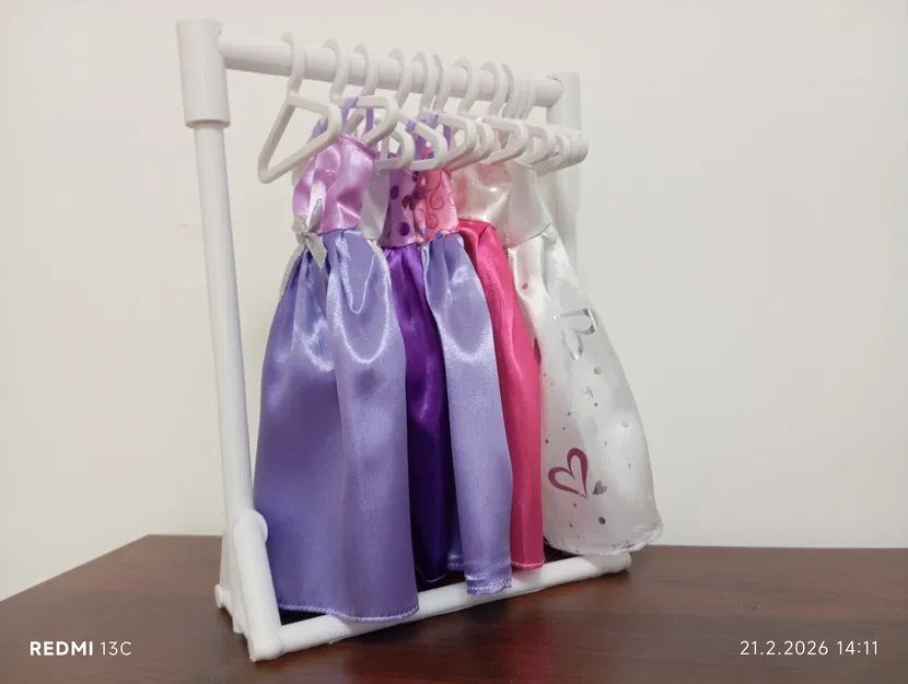 Tủ quần áo cho búp bê (Warderobe for dolls) - Image 1