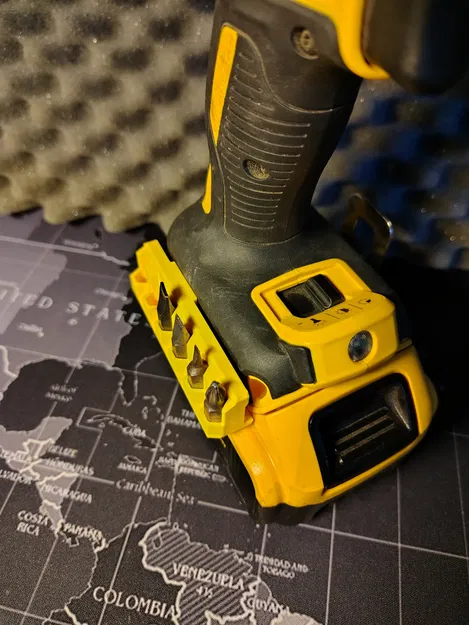 Giá giữ mũi khoan/bit cho máy DeWALT AKU (DeWALT AKU drill bit holder) - Image 4