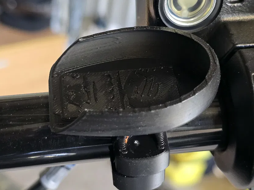 Giá kẹp gắn ghi-đông giữ remote cửa gara Gliderol - Image 2