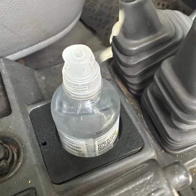 Pajero / Montero Gen 2 - Khay để ly đơn