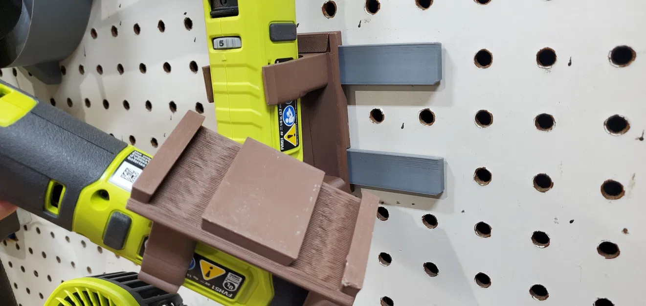 Giá treo pegboard cho dụng cụ Ryobi 4v USB Lithium - Image 3