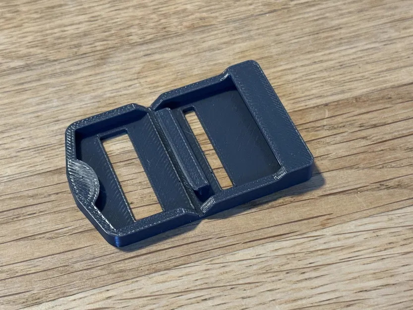 Miếng chắn chống trầy cho lashing strap (có thêm khe cuộn dây) - Image 1