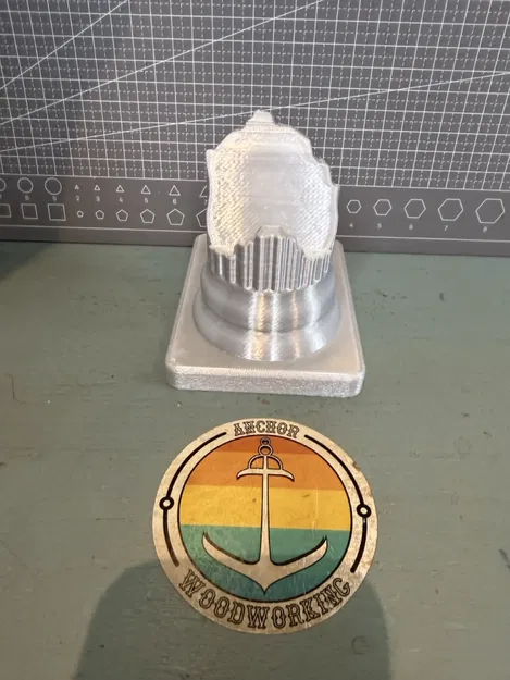 Trụ Cột Đỡ Điện Thoại và Hộp AirPods Pro 2 - Image 1