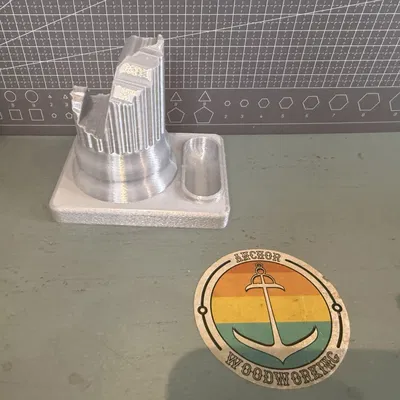 Trụ Cột Đỡ Điện Thoại và Hộp AirPods Pro 2