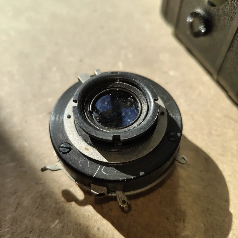 Khóa tháo ống kính cho máy ảnh Lubitel
