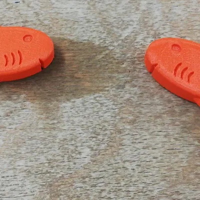 Ống bọc cá vàng cho phanh xe lăn (Goldfish-sleeve for wheelchair-brakes)