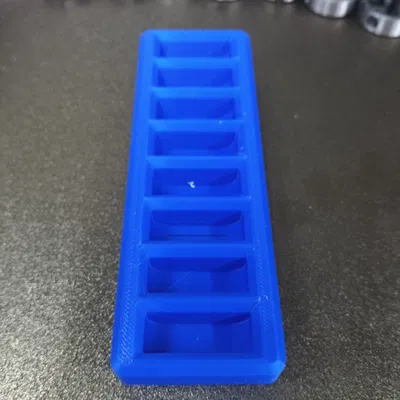 Giá đỡ taro Gridfinity – 8 threading dies (Ø25mm)