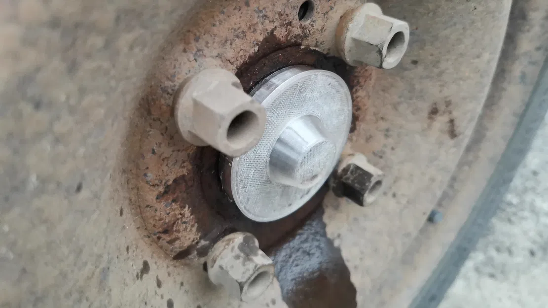 Nắp chụp moay-ơ (Hub plug) Largus - Image 4