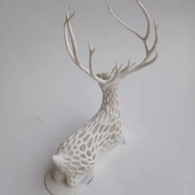 Voronoi Deer (Bản Remix Thêm Đế Dưới)