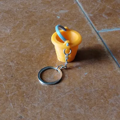 Móc khóa xô mini có quai (Bucket with Handle Keychain)