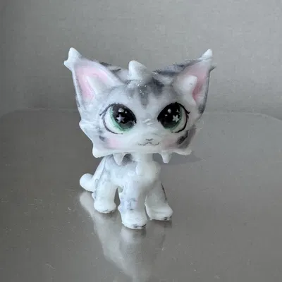 Mèo (lấy cảm hứng từ LPS)