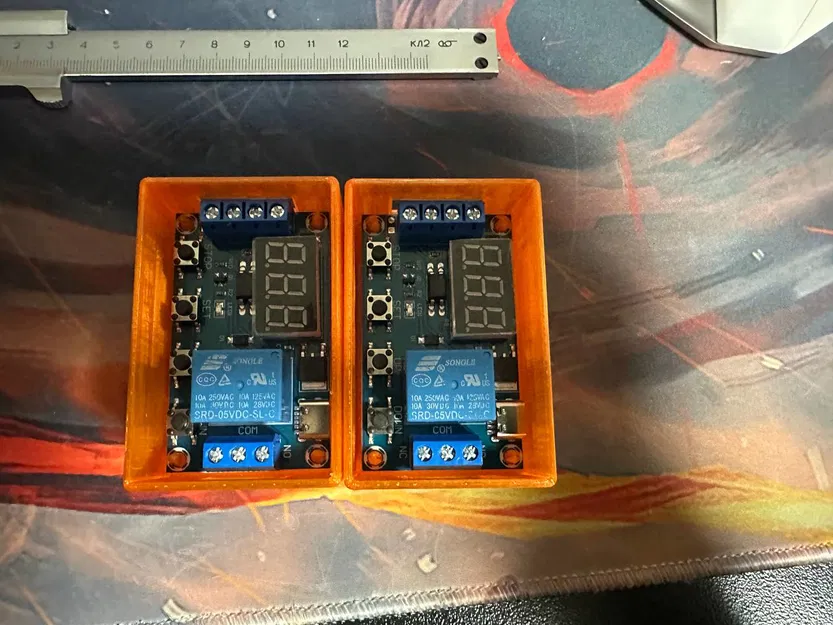 Hộp chứa cho rơ-le thời gian lập trình đa chức năng gắn DIN rail - Image 1