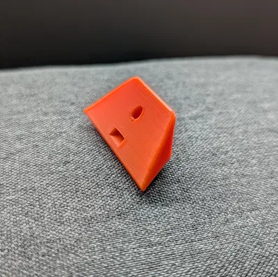 Chốt Cửa Prusa Core One (ê-cu vuông)