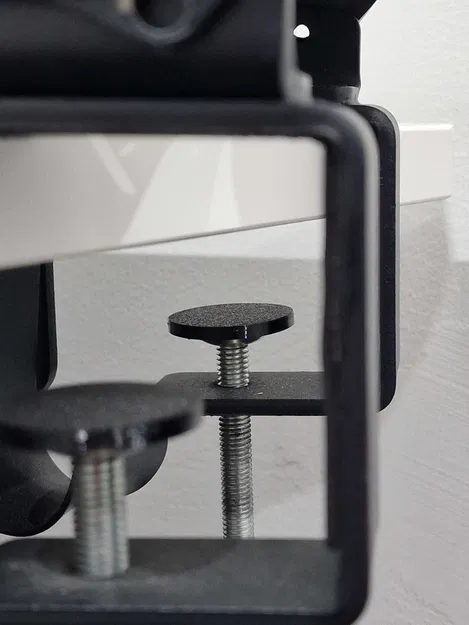 Miếng pad TPU cho Simagic Alpha dùng với desk vice adapter - Image 1