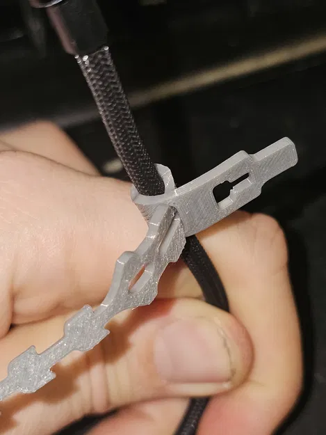Dây rút TPU giữ luôn trên dây cáp (TPU cable Ziptie hold on cable) - Image 3