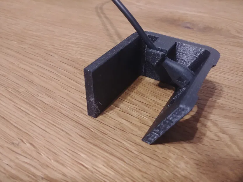 Đế sạc Garmin Vivoactive 4 (Charging Stand) - Image 2