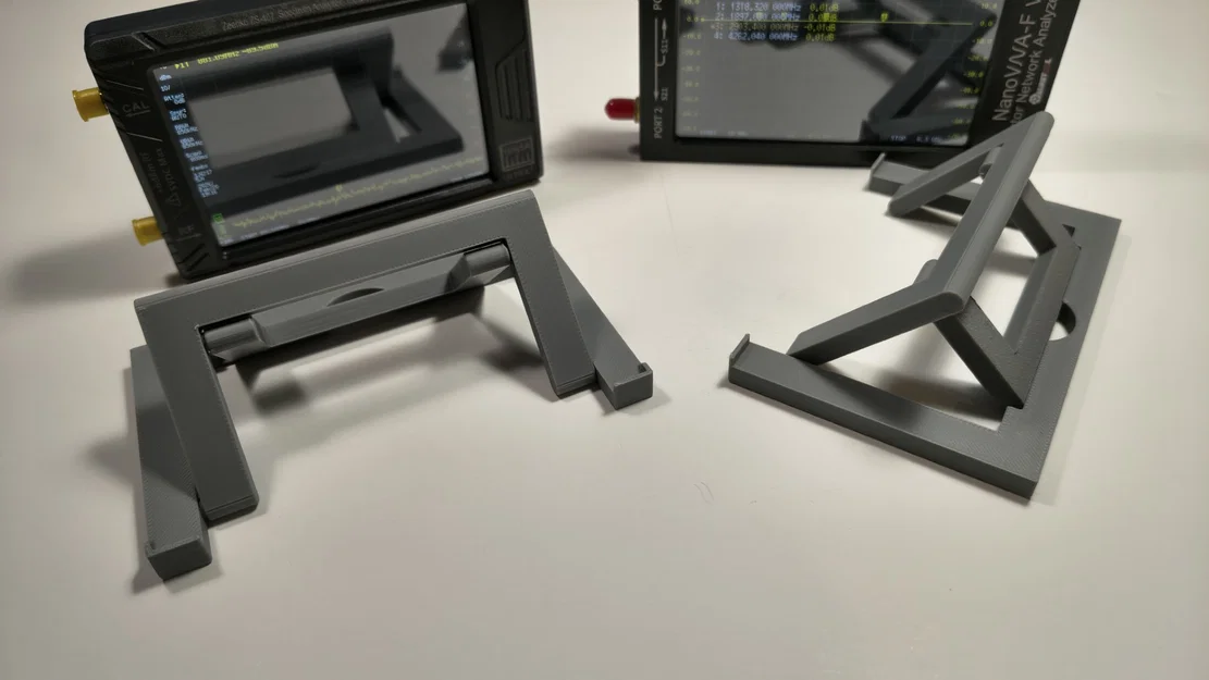 Chân đỡ gập mở cho TinySA Ultra và NanoVNA-F - Image 1