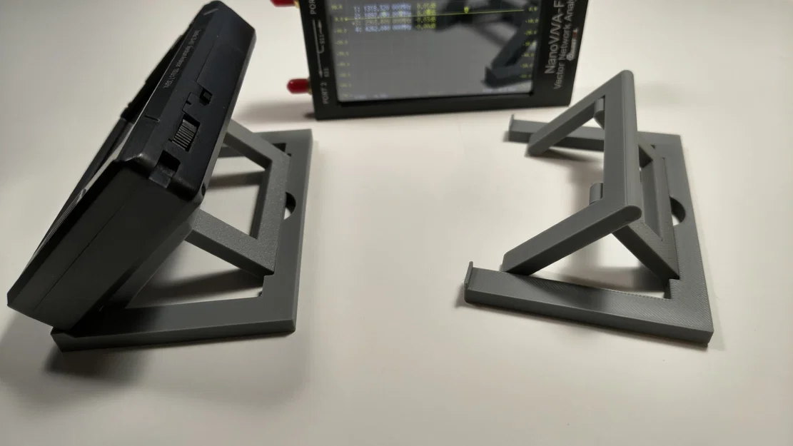 Chân đỡ gập mở cho TinySA Ultra và NanoVNA-F - Image 4