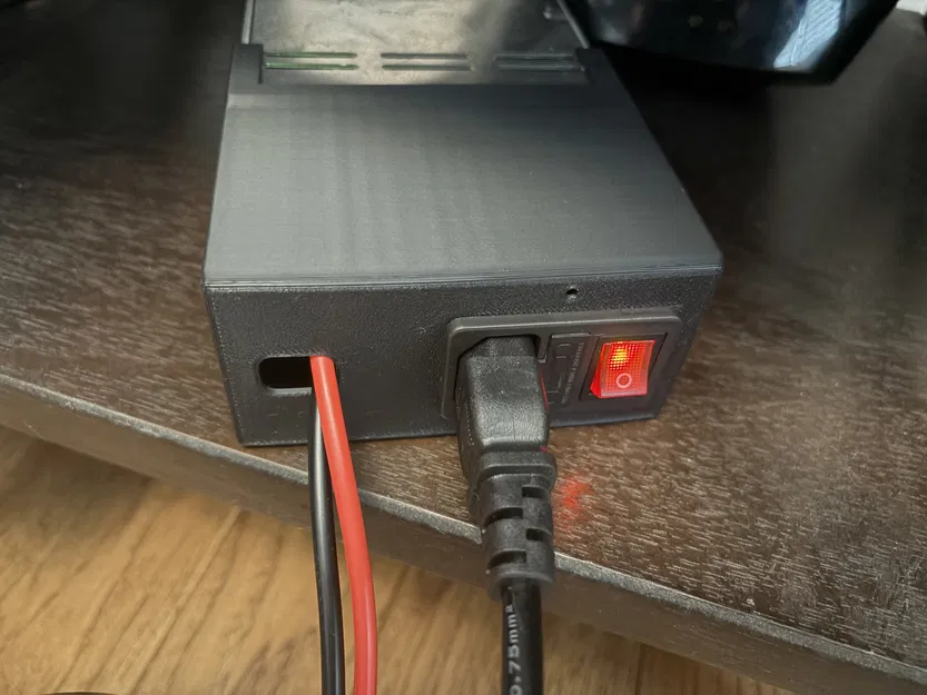 Ổ cắm IEC C14 SP200 có tai bắt vít (mounting tabs) - Image 1