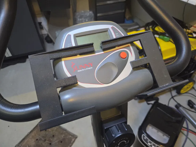 Phụ kiện gắn để xem nội dung giải trí trên xe đạp tập - Image 1