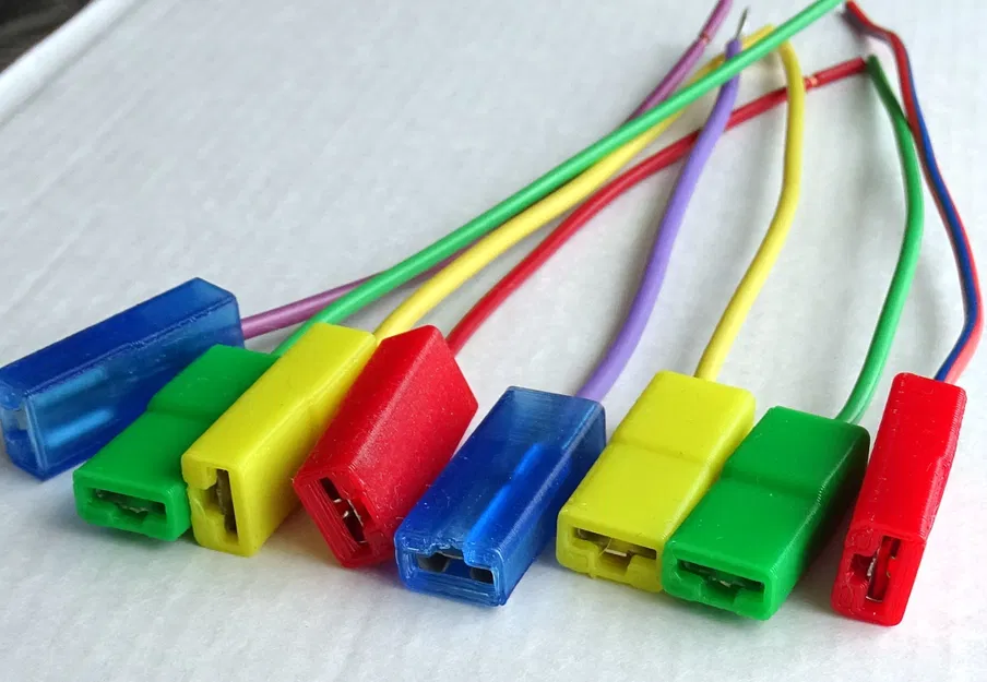 Ổ cắm một cực kèm dây cho ô tô - Image 1