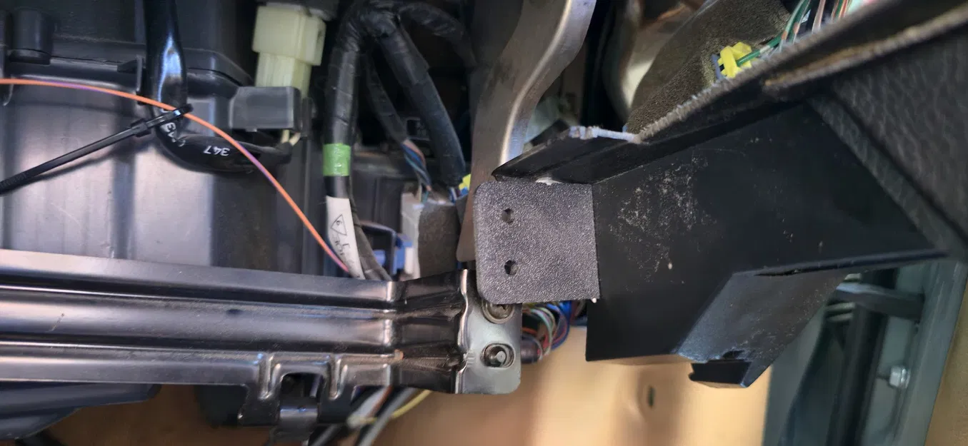 Tab gắn hộc đồ RX7 FD3S (Glove Box Mounting Tab) - Image 1