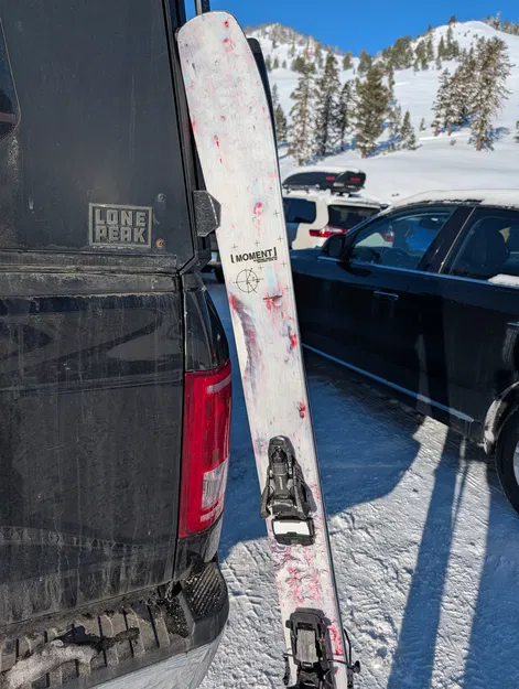 Ngàm giữ ski gắn hông Camper Lone Peak (Lone Peak Camper Ski Lean Holder) - Image 4