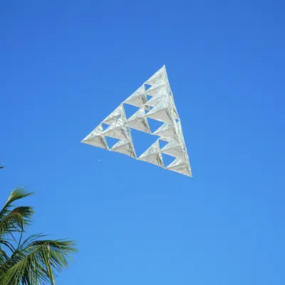 Tubies – Diều Tứ Diện (Tetrahedral Kite)