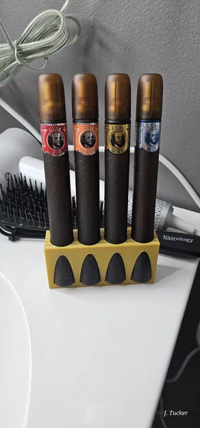 Giá đỡ nước hoa hình xì gà Cuba (Cuba Cigar Cologne Holder) - Image 1