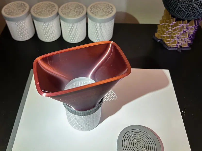 Hộp Desiccant và Phễu (Desiccant Canister and Funnel) - Image 2