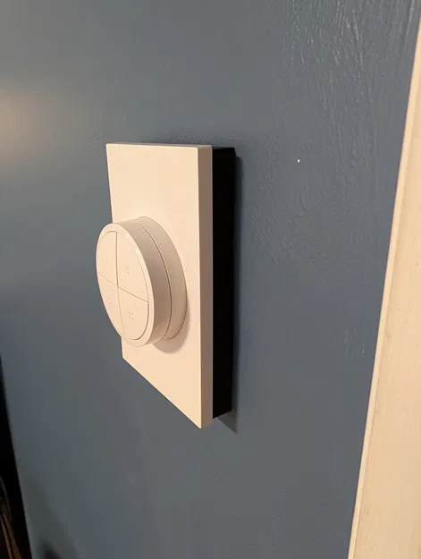 Spacer gắn Philips Hue smart switch lên công tắc classic - Image 1