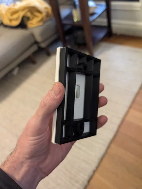 Spacer gắn Philips Hue smart switch lên công tắc classic - Image 3