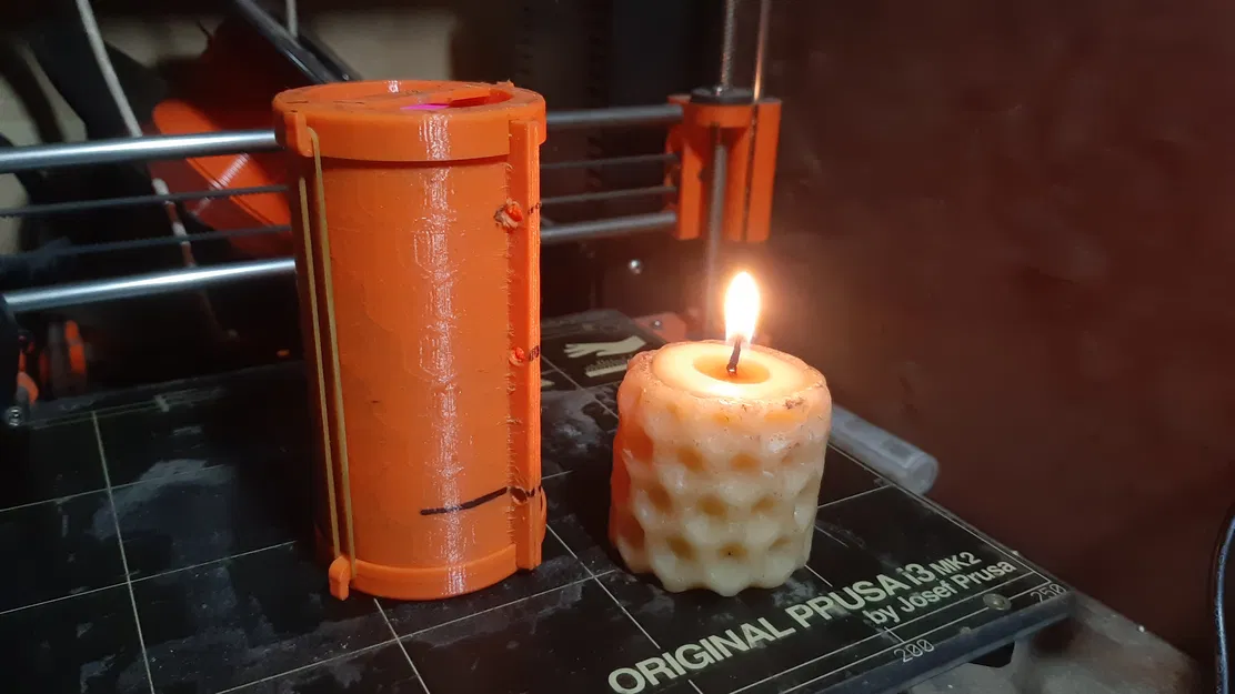 Khuôn Làm Nến Sáp Ong (Bee Wax Candle Mold) - Image 1