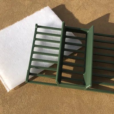 Giá đỡ miếng pad sơn (OpenSCAD)